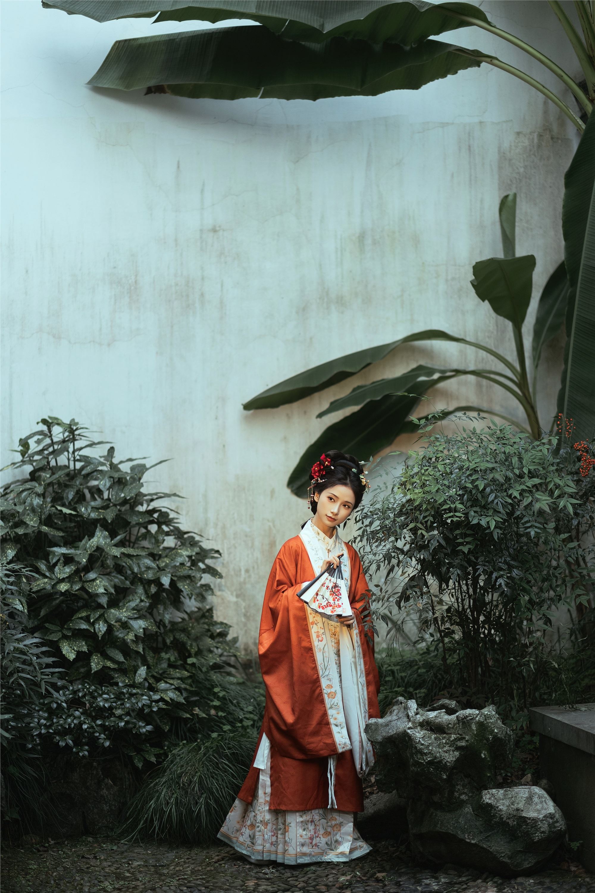 YITUYU艺图语 2025.01.26 秋游故寺 眸小妖